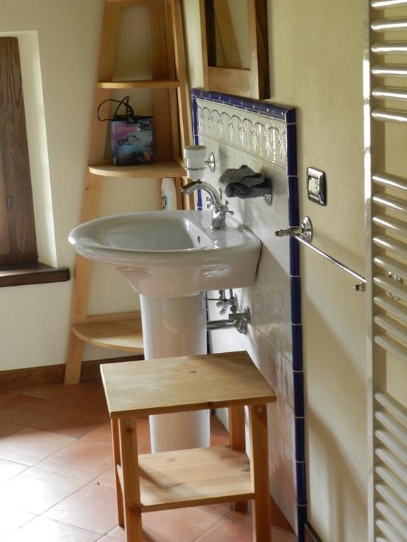 Agriturismo Il Corniolo كاستيليوني دي غارفانيانا الغرفة الصورة